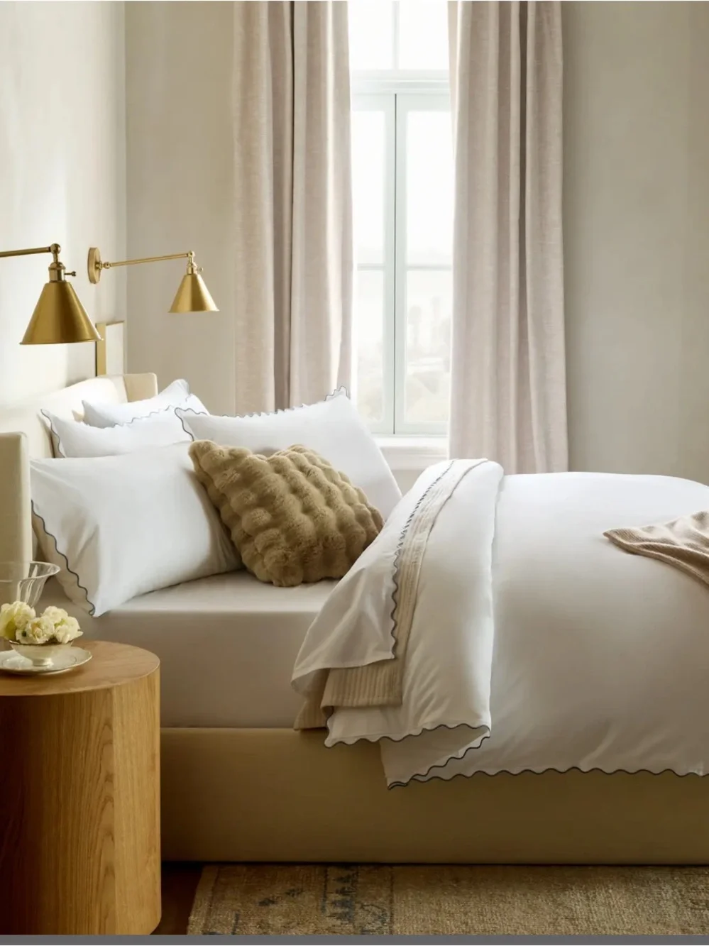 QUINCE Organic Crisp Percale Scallop Duvet Cover Set King Cal King White/Mineral
